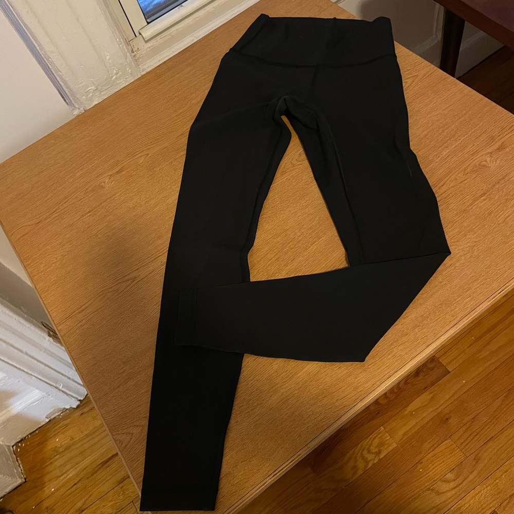Lightweight Lululemon leggings, full length